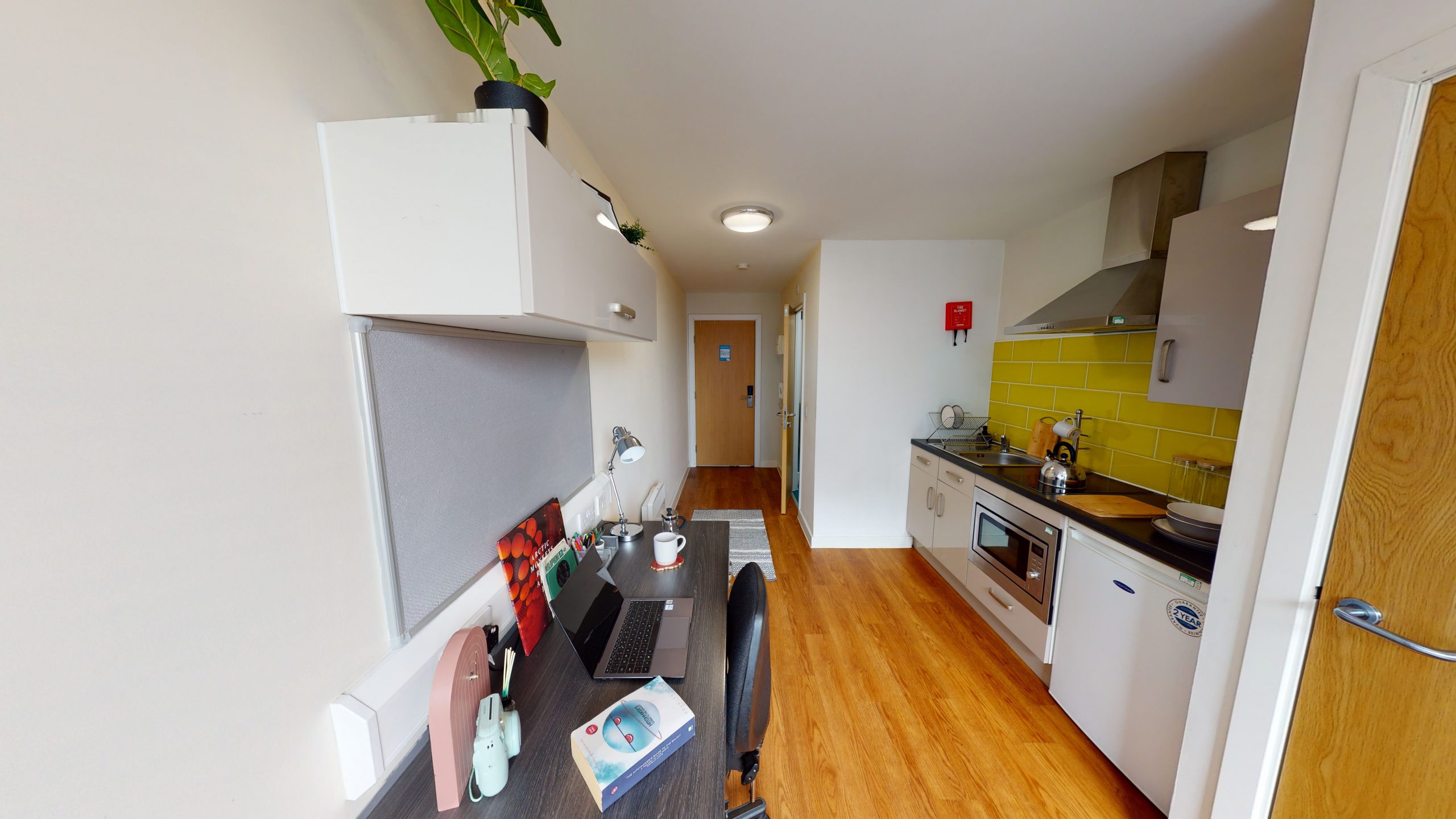 Premium-Studio-Burgess-08232022_162813