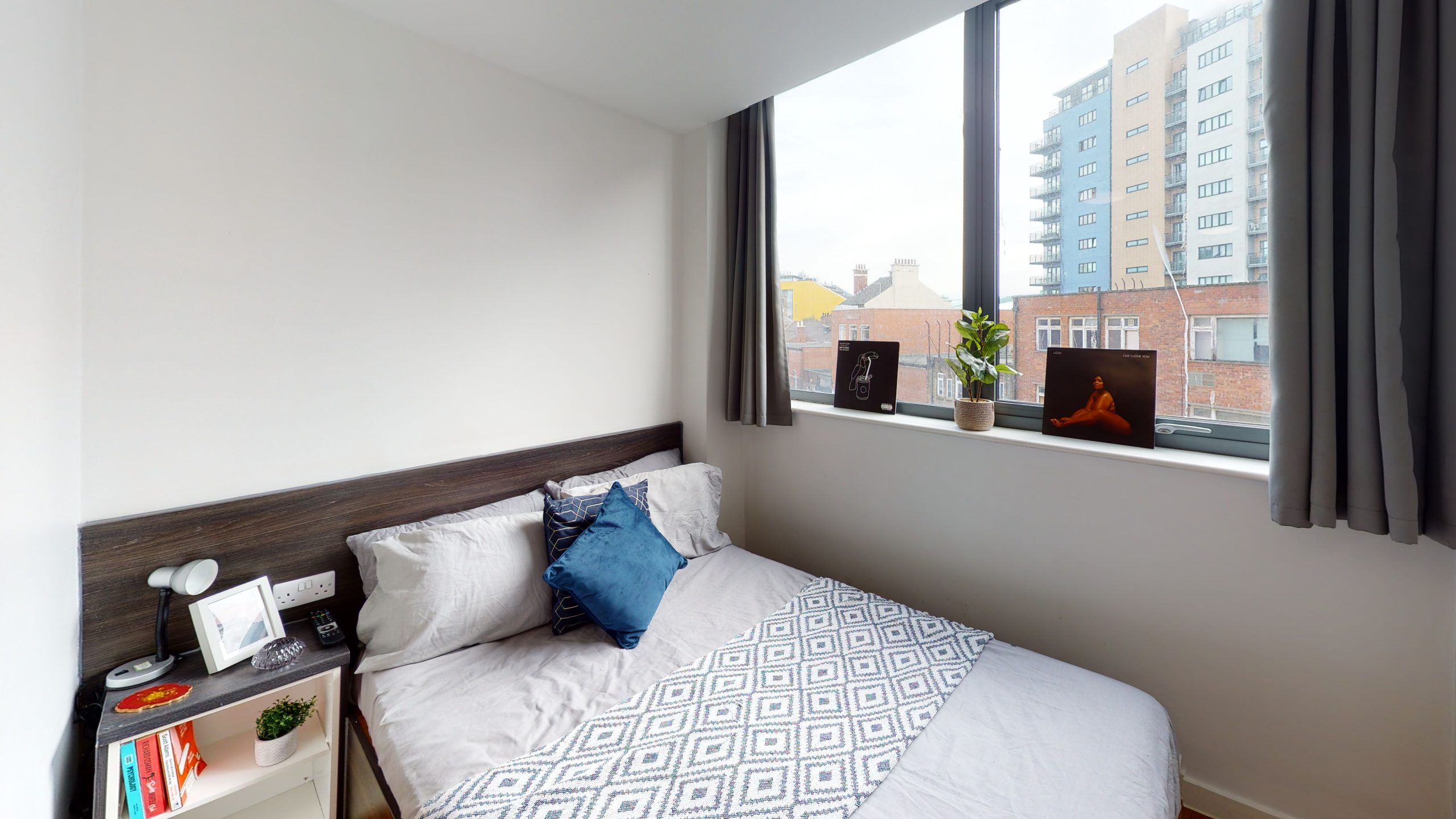 Premium-Studio-Burgess-Bedroom